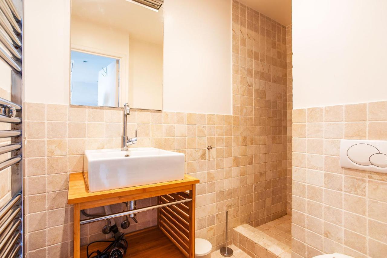 Hugo Park Ap4221 By Riviera Holiday Homes Nisa Exterior foto